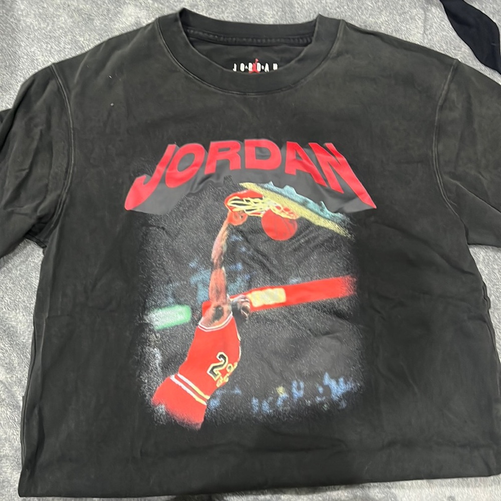 (HER)ITAGE GRAPHIC T-SHIRT